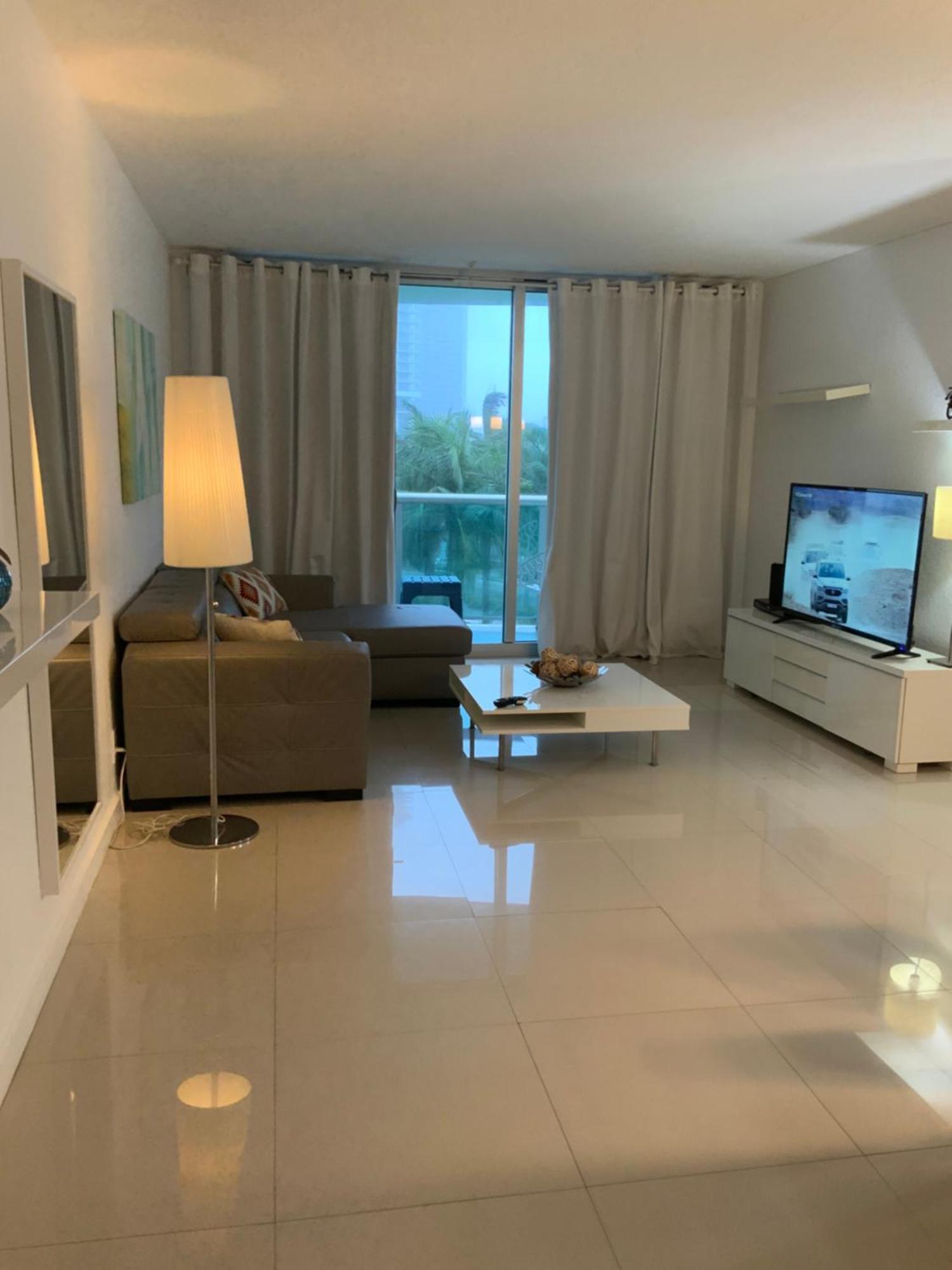 Lovely Beach Apartment By Miami Te Espera- Hollywood 5U Buitenkant foto